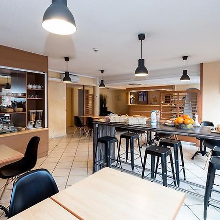 Hotel First Rodez Ngoại thất bức ảnh
